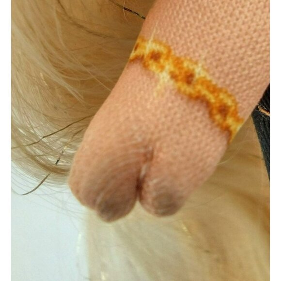 Jennel Jaguar Na Na Na Surprise Doll Limited Edition 2021 Original Outfit Tags - Picture 13 of 14